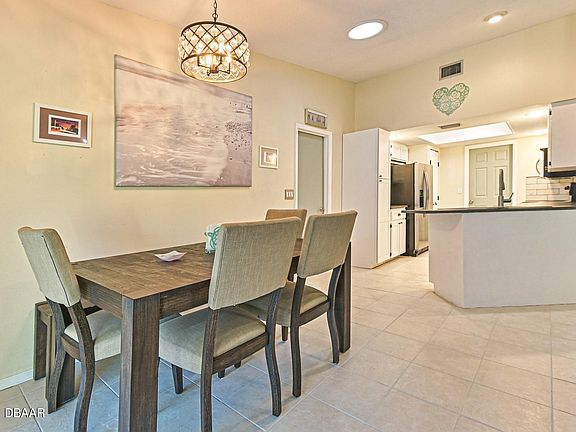 4th image of 1407 Victory Palm Dr