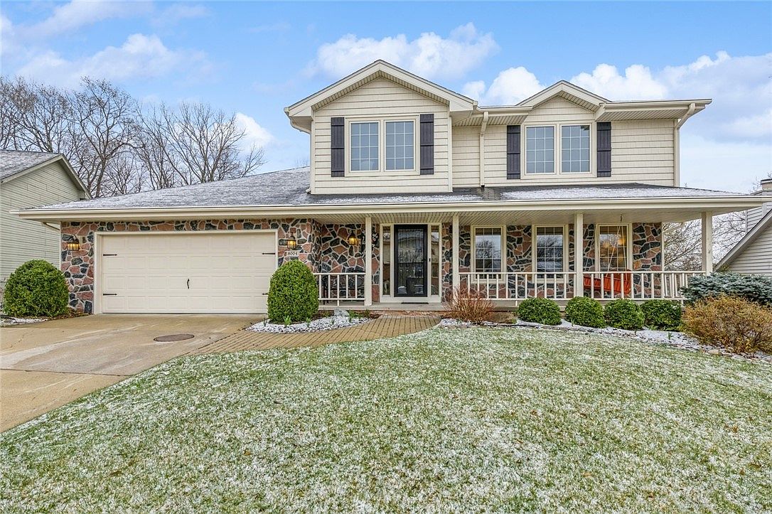 8004 Maple Dr, Urbandale, IA 50322 Zillow