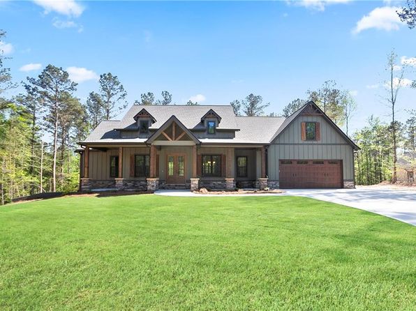 628 Sandhill Hickory Level Rd, Carrollton, GA 30116