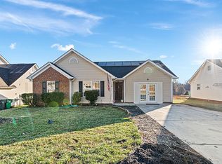 7028 Davis Forest Ln, Charlotte, NC 28262