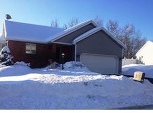 49 Celeste Dr, Rensselaer, NY 12144