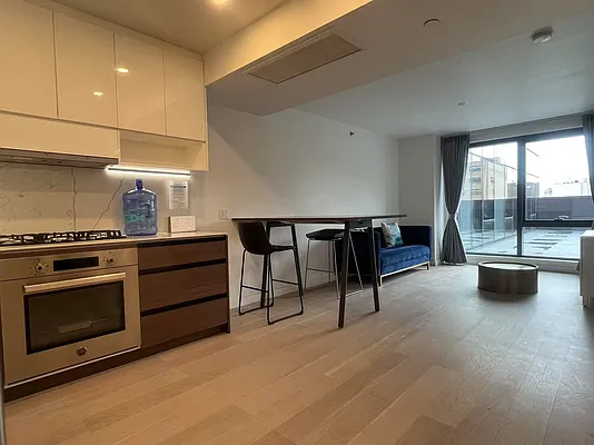 Rented by Lin Pan Realty Group LLC | media 1