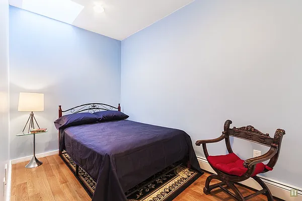 Rented by Taylor Made Brokerage, Inc | media 8