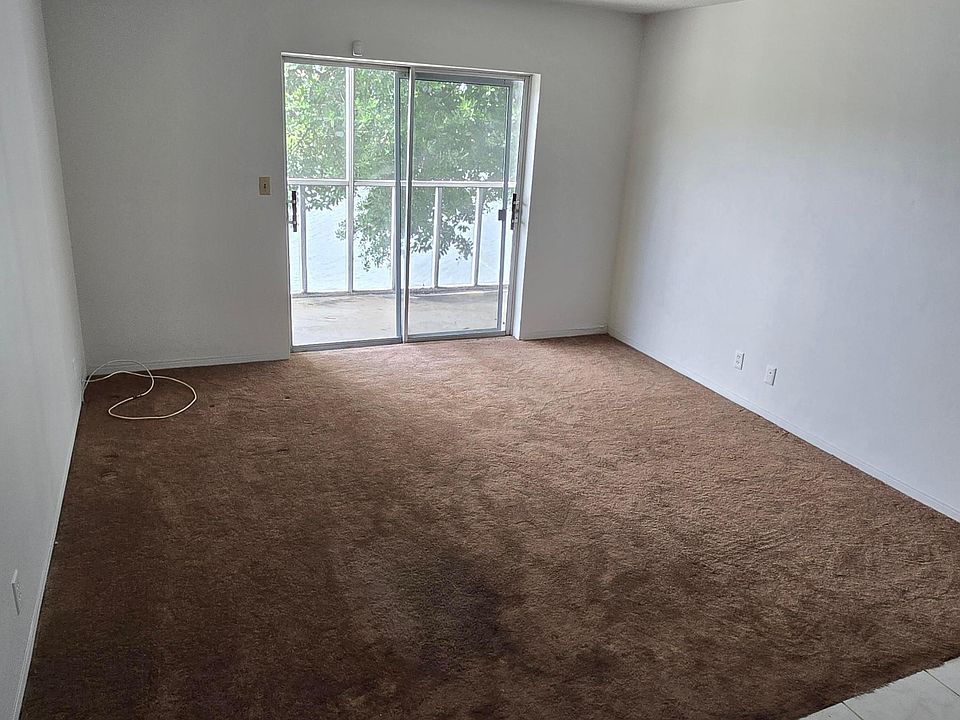 1st image of 5420 NW 11th Street #202