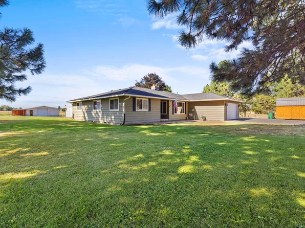5631 Valley View Ln, Klamath Falls, OR 97601