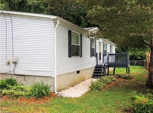 3 Wolf Creek Dr, Black Mountain, NC 28711