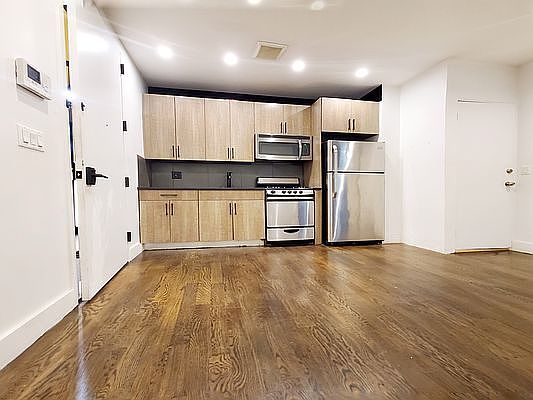 3rd image of 80 Saint Nicholas Ave #1F