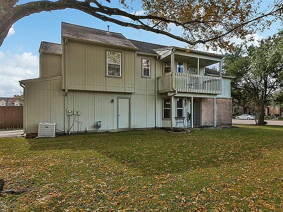 4th image of 1401 Cypress Cove St