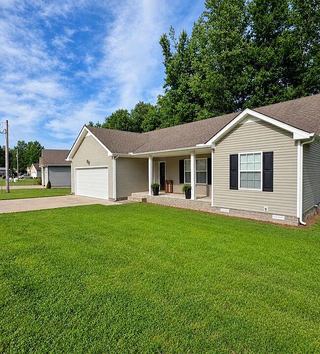 1st image of 189 Foxfire Rd