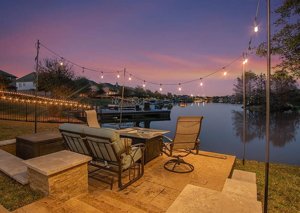 1st image of 9506 W Pedernales River Dr