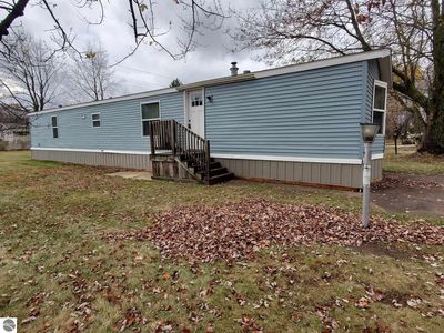 525 W Gilson St, Edmore, MI, 48829