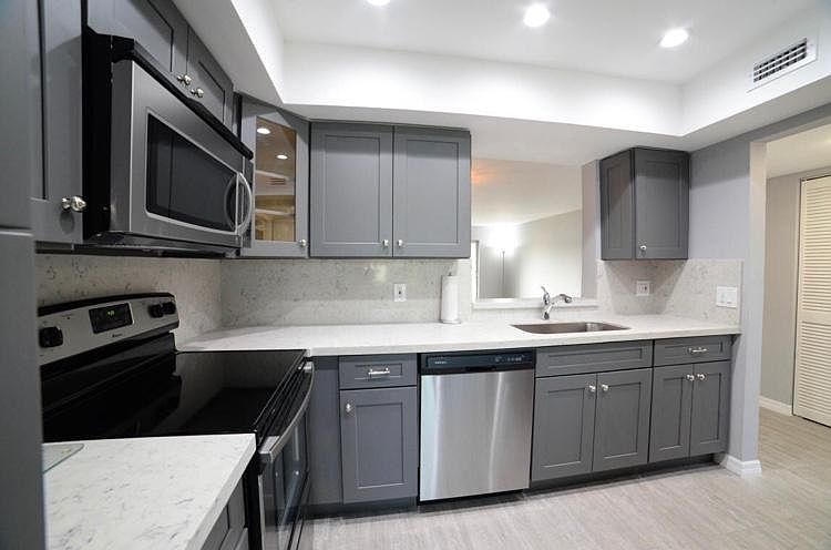 1st image of 14849 Cumberland Dr APT 205