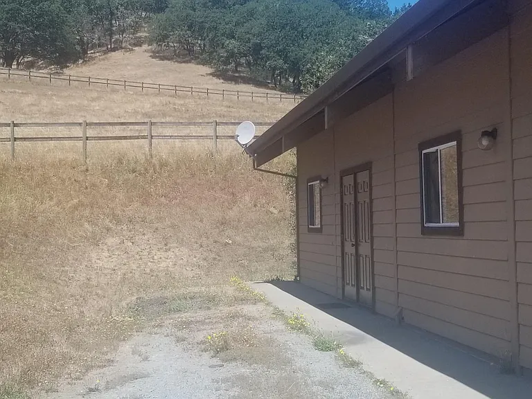 2455 Calistoga Rd — Photo 12