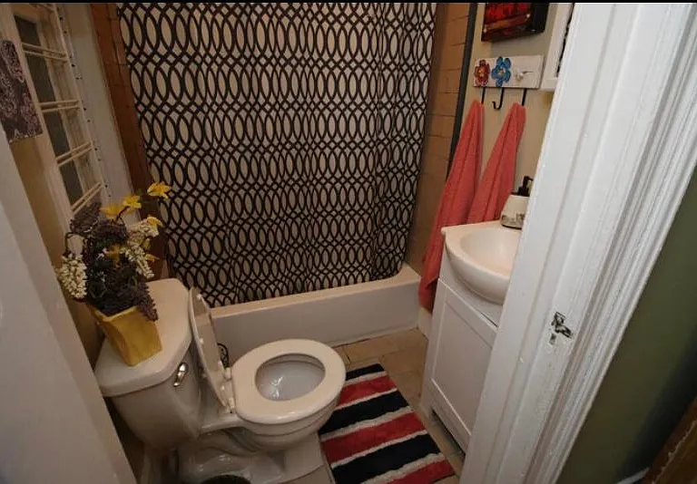 806 S 49th St #1 — Photo 5