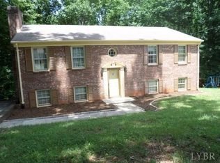 112 Simsbury Ln, Forest, VA 24551