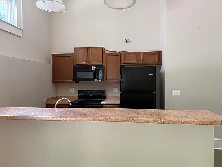 285 Montford Ave — Photo 6