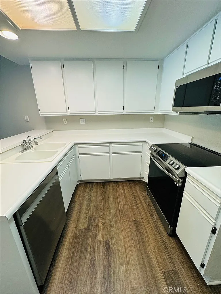 1 bed, 531 sqft, $2,500 — Photo 3
