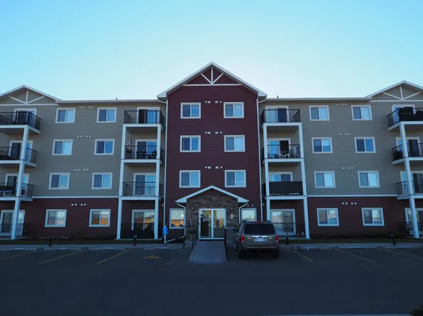 2 Trinity St #207, Lacombe, AB T4L 0J2