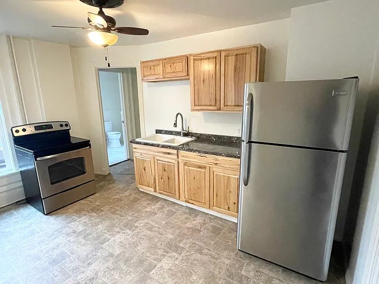 102 S Rodney St #1 — Photo 1