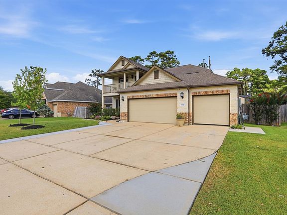 3rd image of 802 S Chamfer Way
