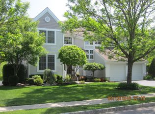 24 Yardley Manor Dr, Matawan, NJ 07747