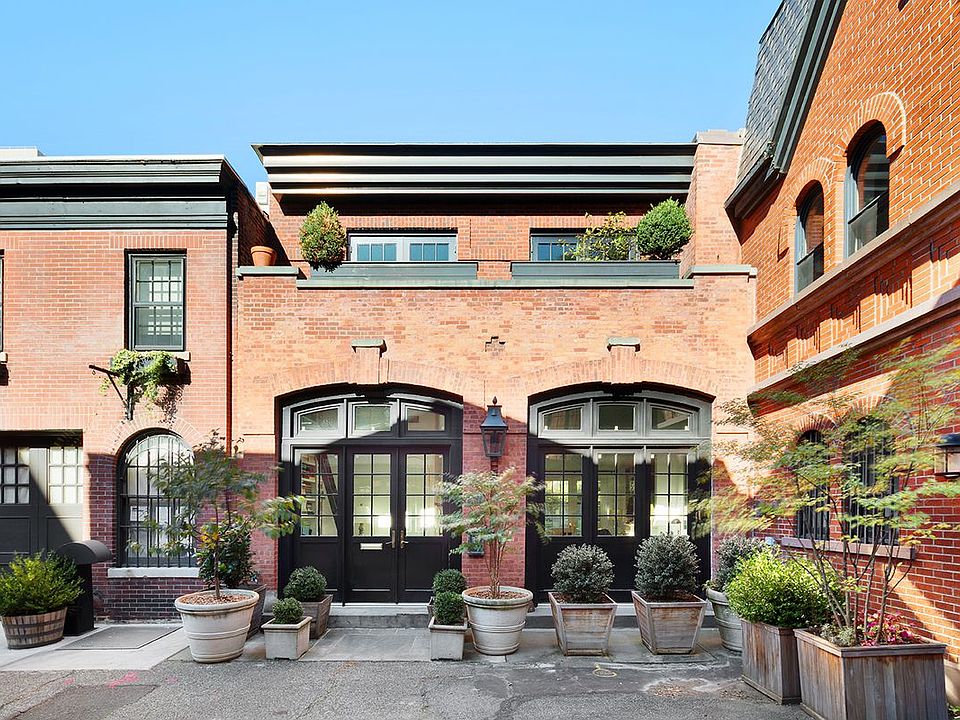 1st image of 19 Grace Court Aly