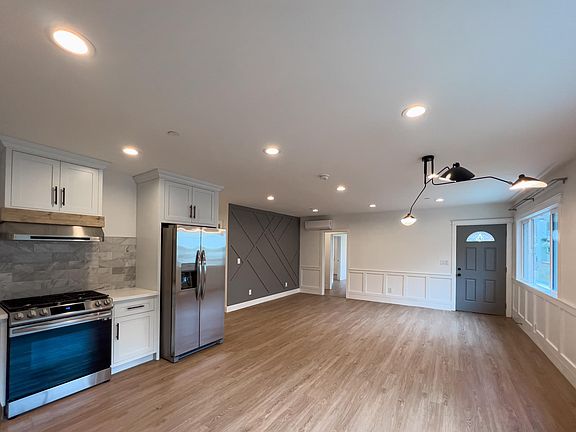 5th image of 92 S Vinedo Ave #92
