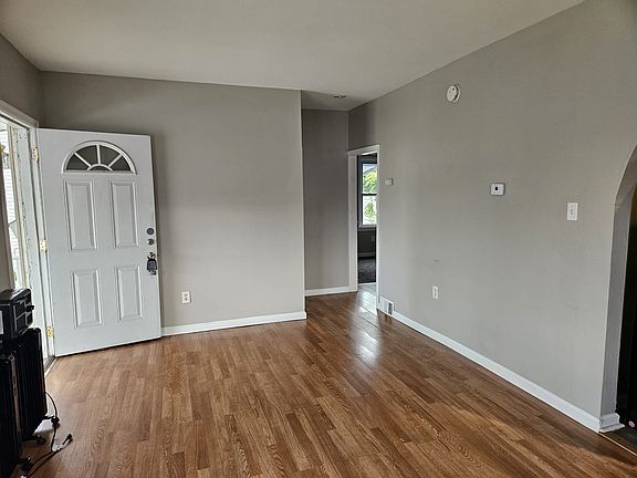 5th image of 1 Princeton Ave