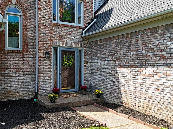 4th image of 4214 Marseille Dr