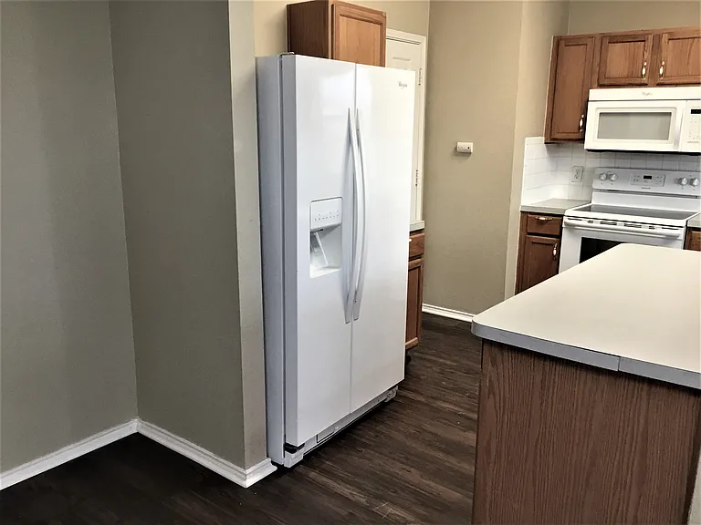 3361 Chapel Wood Ct — Photo 4
