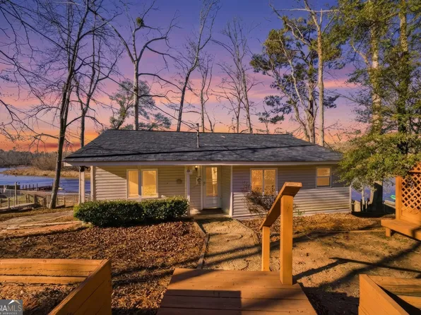 424 Henry Higgins Rd, Jackson, GA 30233