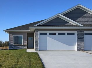 400 Ridge View Dr, West Branch, IA 52358