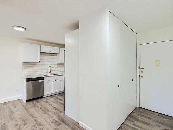 2nd image of 720 S Clinton St APT 12A