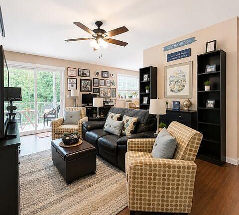 2nd image of 406 Maryland Ave APT 3C