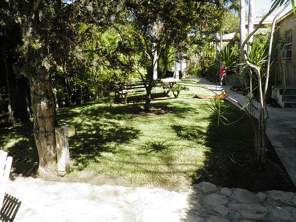 3rd image of 2536 Military Ave #A