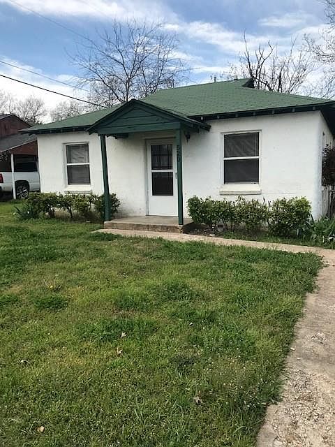 1st image of 520 Joy Dr