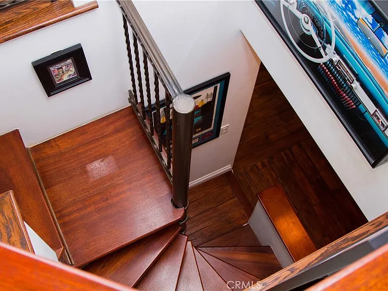 2318 Holly Dr — Photo 27