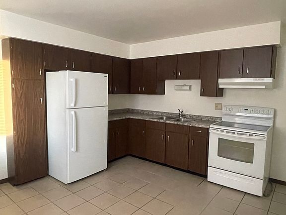 4th image of 17715 Park Blvd APT 2W