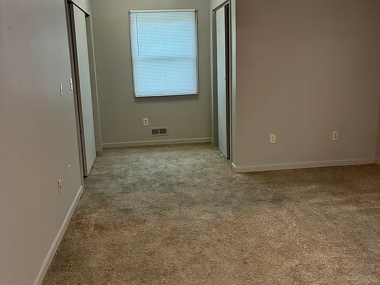 411 Pettis St — Photo 6