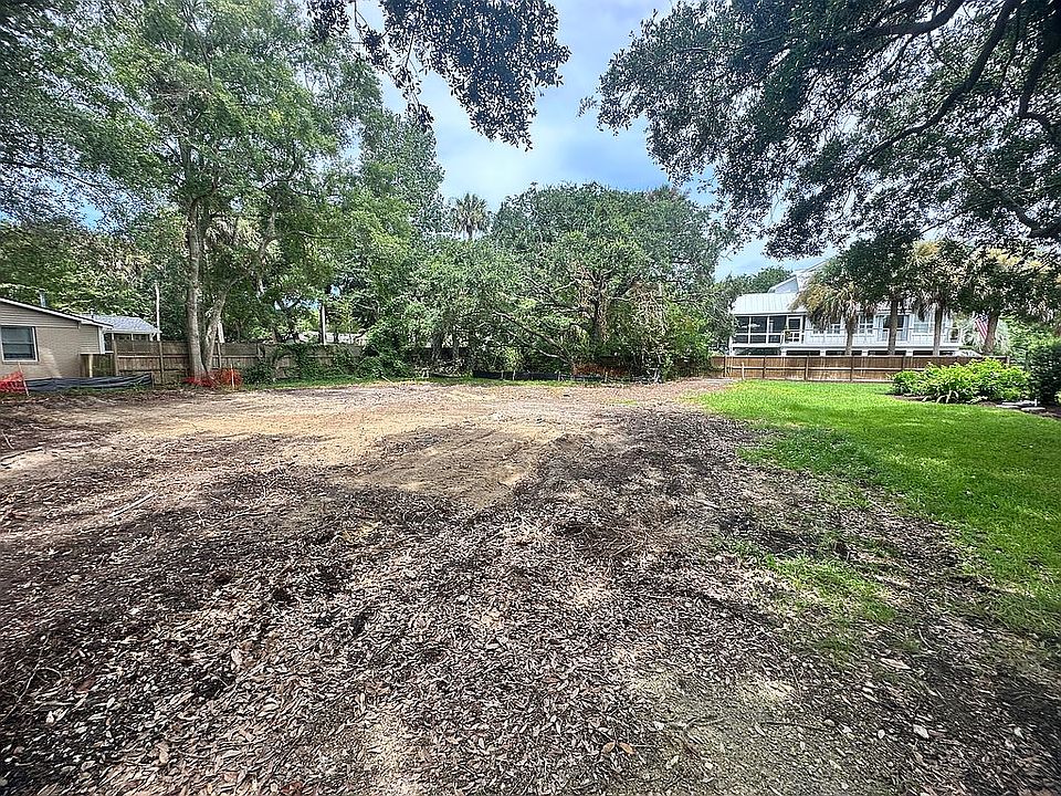 Cleared Lot - 2605 Hartnett