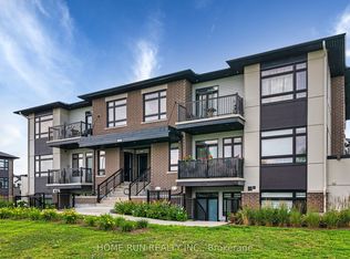 300 G Tulum Cres #F, Ottawa, ON K2S 2Y4