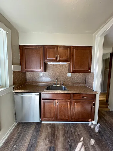 1174 Kenmore Ave #10 Photo 1