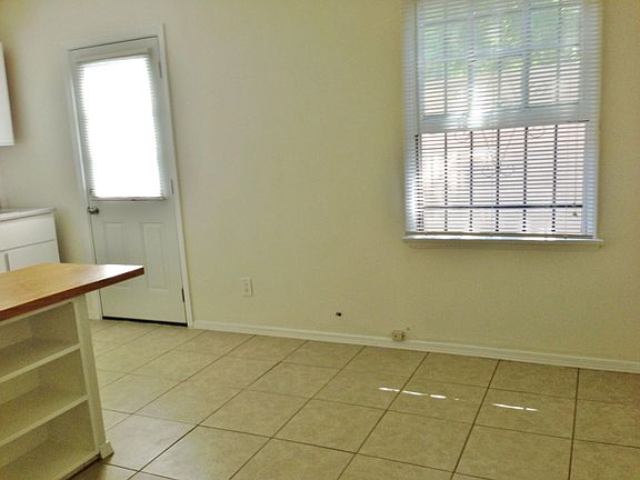 4th image of 6631 1/2 Sepulveda Blvd