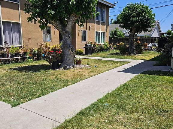 2nd image of 722 Illinois Ave