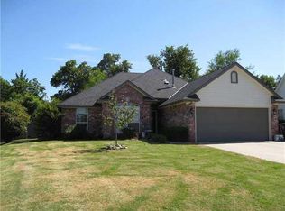 10304 SE 12th St, Midwest City, OK 73130