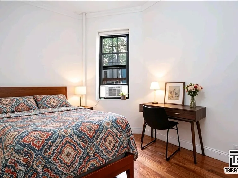1681 Lexington Ave #1C — Photo 2