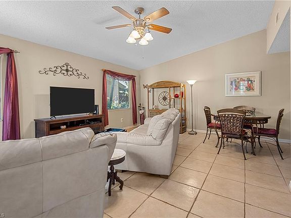 5th image of 6352 Royal Woods Dr