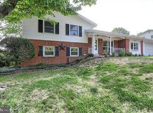 1095 Grove Rd, Harrisburg, PA 17111