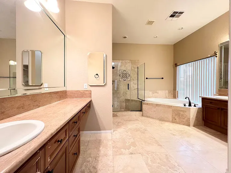 2105 Eaglepath Cir — Photo 20