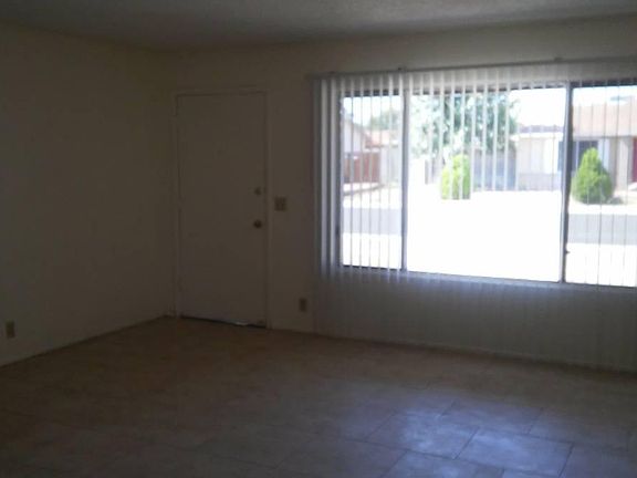 3rd image of 4743 W Villa Rita Dr